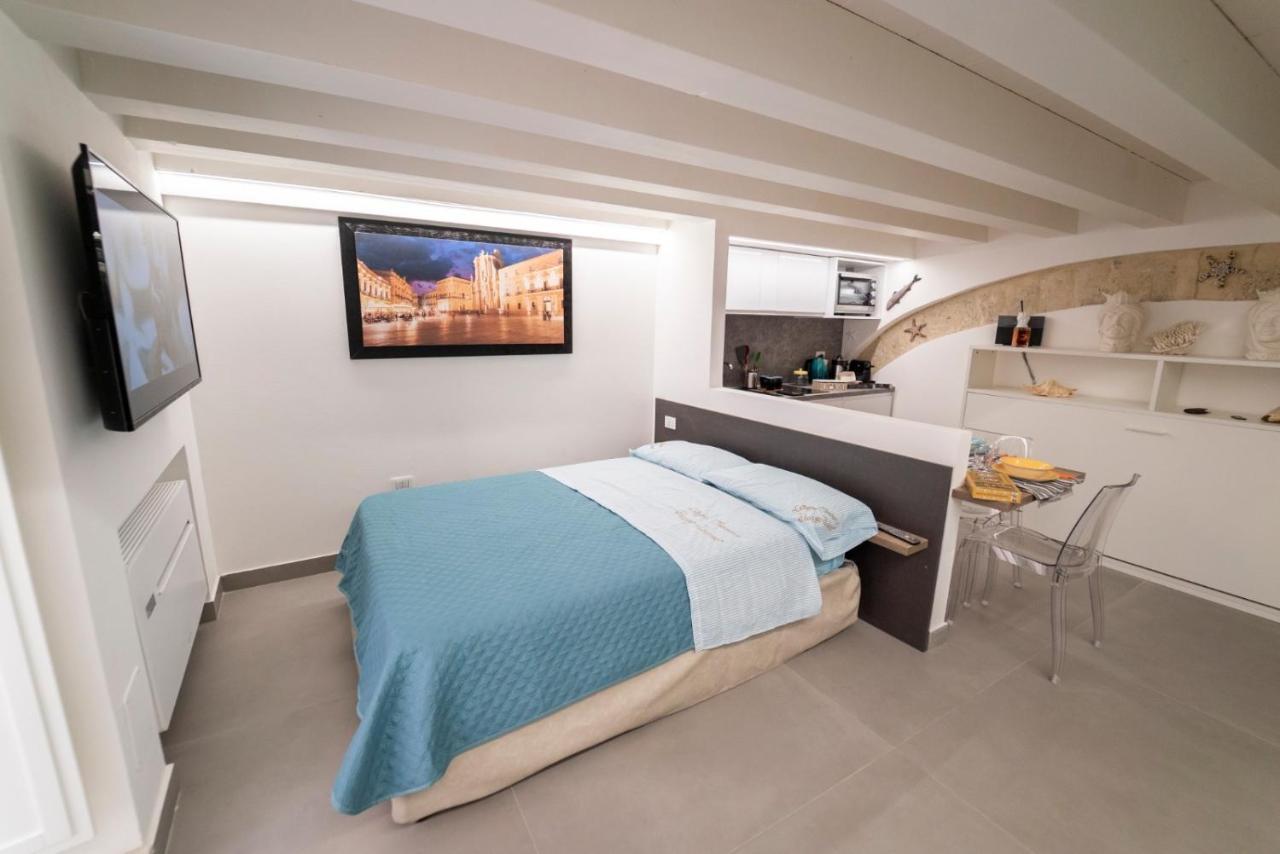 Ortigia Charme Piazza Duomo Apartment Syracuse Exterior photo